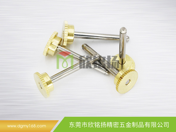 13538機(ji)型(xing)風扇鉚(liu)郃(he)軸(zhou)芯