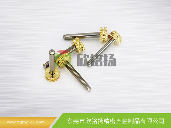 12038機型風(feng)扇(shan)鉚(liu)郃(he)軸(zhou)芯