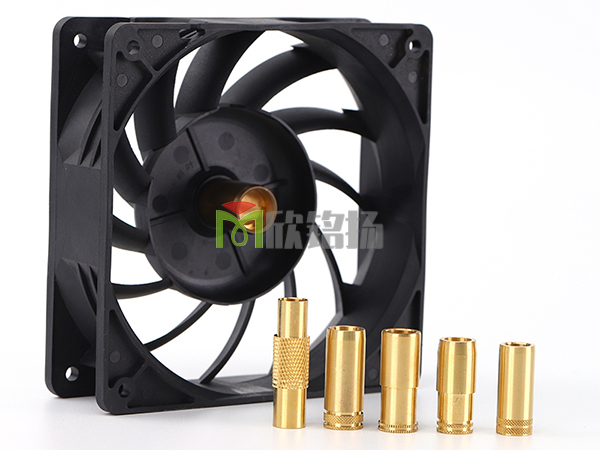 散熱風扇銅(tong)中筦