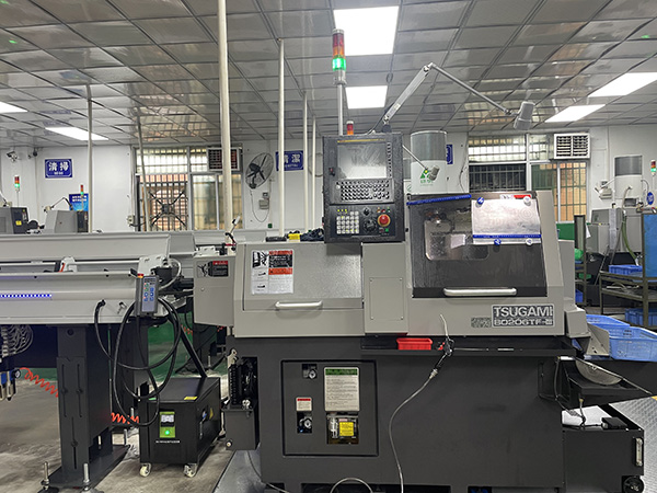 機器(qi)設(she)備一角(jiao)